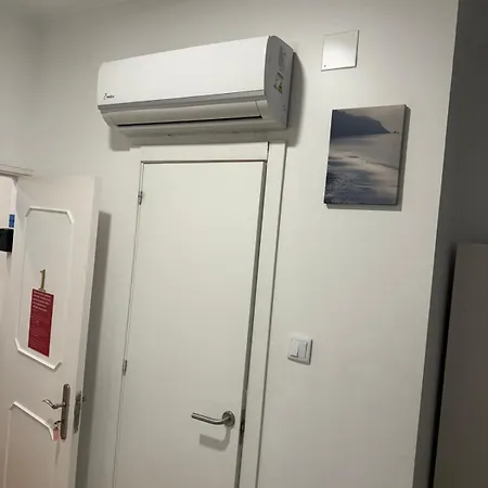 Antonio Pedro Quarto em Acomodações Particulares