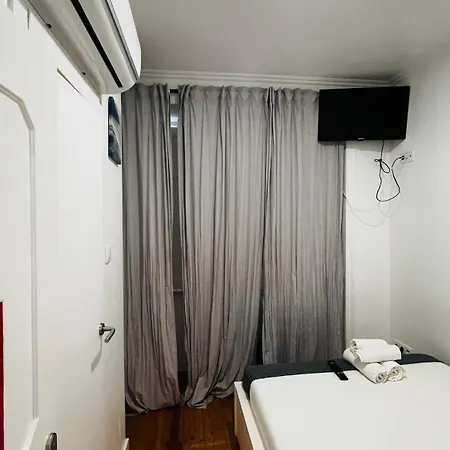 Quarto em Acomodações Particulares Antonio Pedro Lisboa