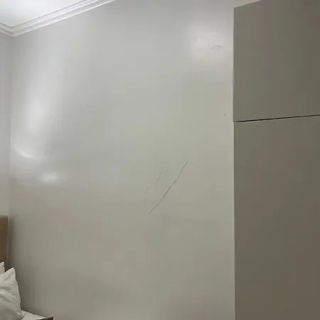 Antonio Pedro Quarto em Acomodações Particulares *