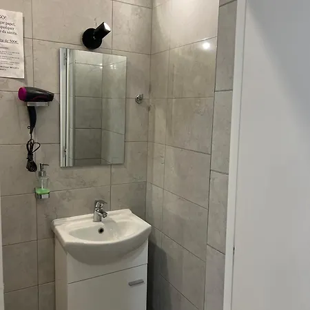 Antonio Pedro * Lisboa